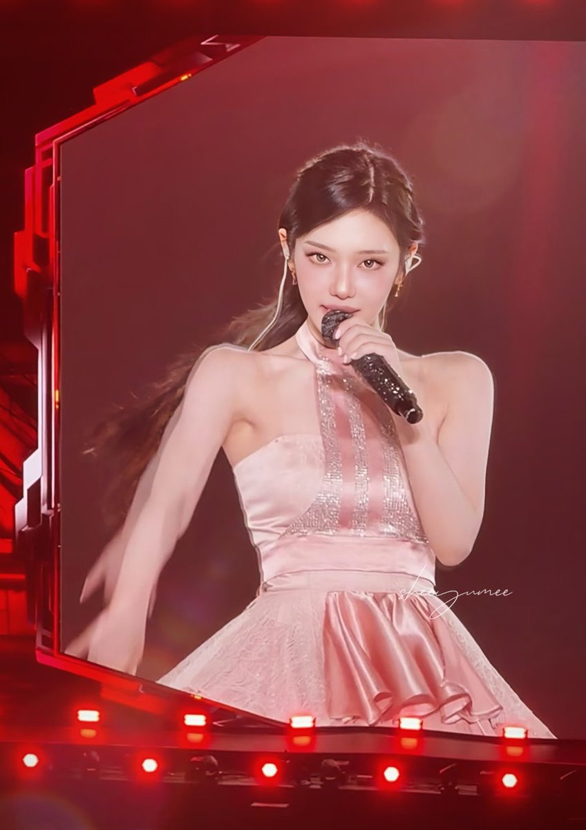 baichangyi2's tweet photo. #NINGNING https://t.co/aHquPoQDTu