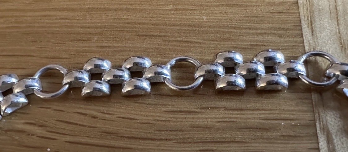 Vintage0Antique's tweet photo. Check out #Hallmarked #Sterling #Silver 925 #Bracelet #Unusual #Design Chain Link 19.2cm 8.86g https://t.co/0JkPg3e7tM #eBay via @eBay_UK https://t.co/PMkiKhGTt4