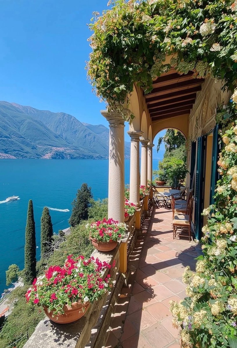 W0rld2026's tweet photo. Lake Como, Italy 🇮🇹 https://t.co/qYZaDxnMWb