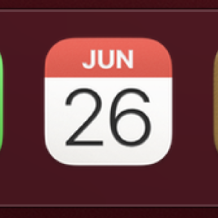 snoah_05's tweet photo. Who the hell at Apple thought that calendar icon needed to be changed to a white square?
macOS Big Sur had the best calendar icon to date. I dislike the current one so much. https://t.co/uRG4rVpiqQ