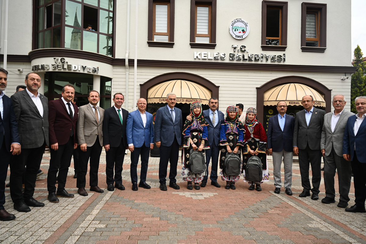 MufitAydin16's tweet photo. Milli Eğitim Bakanımız Sayın Yusuf Tekin’in katılımıyla düzenlenen Bursa Erzurum Dernekleri Federasyonu Büyük Erzurum Yayla Şenliği’nde hemşehrilerimizle bir araya geldik.

Birliğimizi ve beraberliğimizi güçlendiren bu güzel organizasyonda emeği geçen herkese teşekkür ediyorum. https://t.co/uHAHw1IQa6