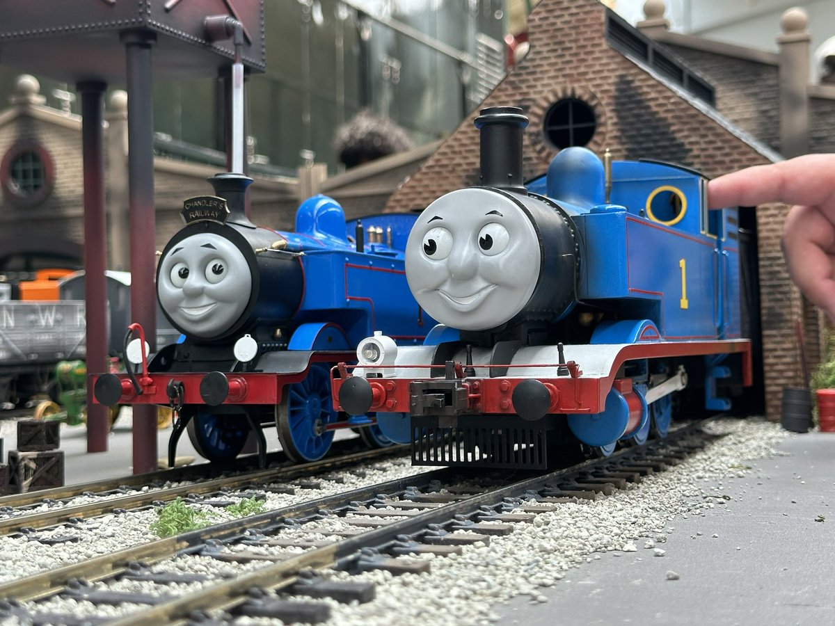 Mr_C_Railway's tweet photo. I’m happy to show off my Gauge 1 RWS Thomas! This is my first Gauge 1 model that I’ve made and I’m so happy with how he turned out! Thank you @LazyTerrier for the body and @R2D2fan107 for letting me put the original Great Discovery Thomas face! https://t.co/fzY1z5ANgv