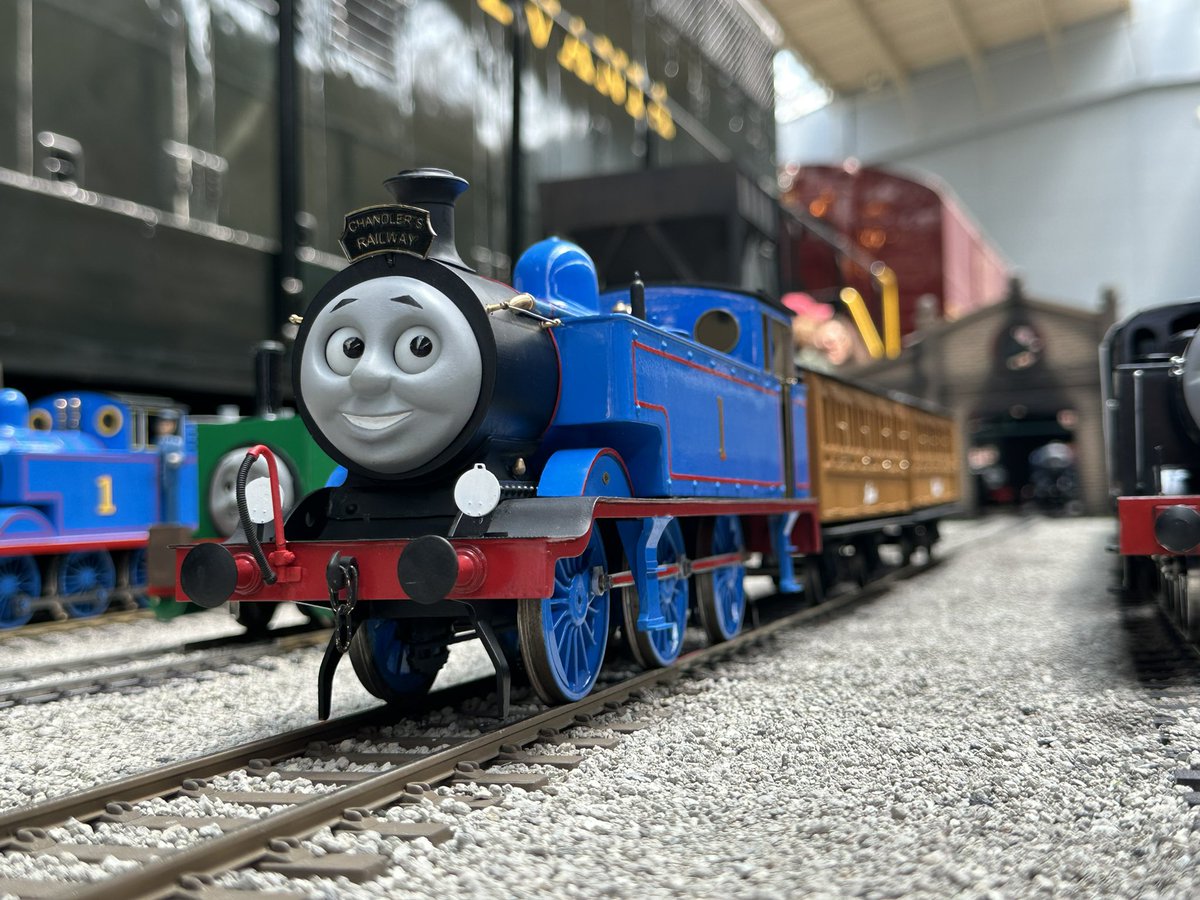 Mr_C_Railway's tweet photo. I’m happy to show off my Gauge 1 RWS Thomas! This is my first Gauge 1 model that I’ve made and I’m so happy with how he turned out! Thank you @LazyTerrier for the body and @R2D2fan107 for letting me put the original Great Discovery Thomas face! https://t.co/fzY1z5ANgv