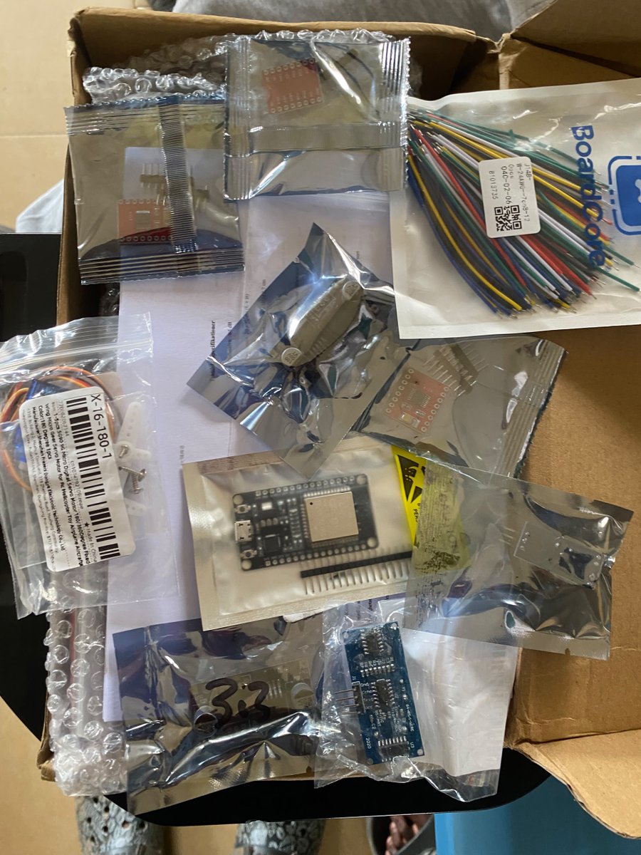 Emmy_cent08's tweet photo. The components for EERC's first physical project landed today, and I couldn't be more excited! 

Can't wait to get into action with this amazing team, and learn a lot along the way. Here's to building, innovating, and making every step count. https://t.co/ODH3lFdsEn