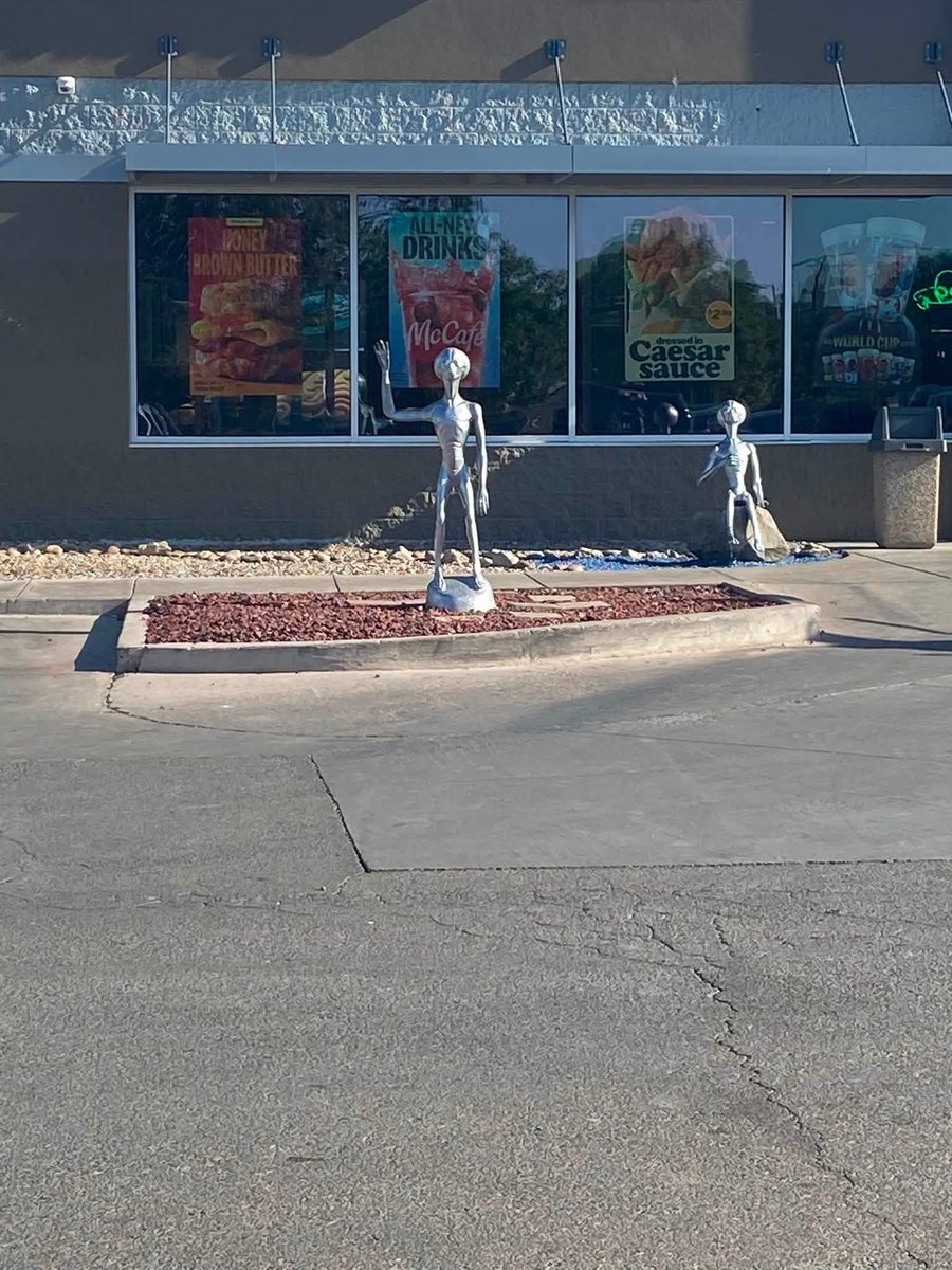 ga_br_riel's tweet photo. Greetings 🖖🏼🖖🏼 desde Roswell https://t.co/S7fdC1CNX8