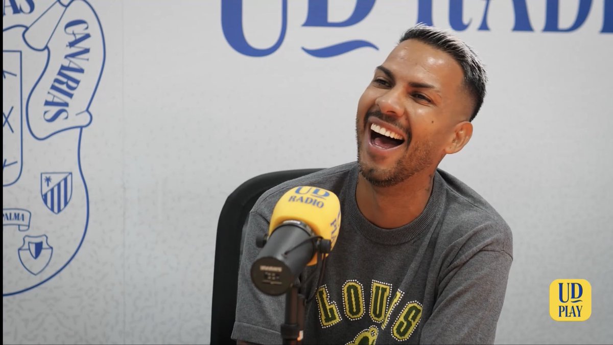 TinoTelde's tweet photo. Familia si no la han visto no se la pierdan 🙏
La entrevista más personal y entrañable a nuestra leyenda @VieraJonathan 💙💛
Gracias a @RuymanAlmeidaP por dejarnos esta joya #PlayUD ‼️
Spoiler “se van a emocionar “ 🥹🥹
@PresidenteUDLP @UDLP_Cantera @UDLP_Oficial
#actitUD https://t.co/2p5QlPcN0j
