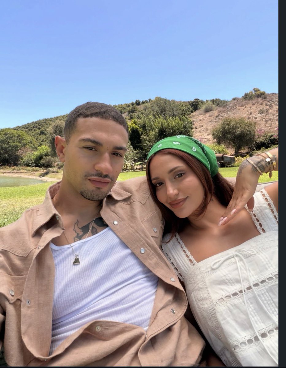 LEAH BASE tweet media