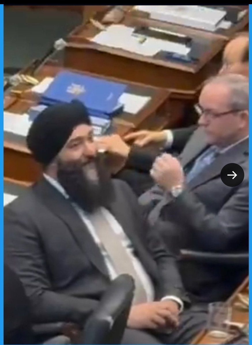 Freire1Pb's tweet photo. The Ford government is refusing to say how much taxpayer money, up to $500 million, gave to a development group that includes a very close friend of Doug Ford, over "air rights" the group allegedly didn't own.

Prabmeet Sarkaria  transportation minister said that's "private." https://t.co/zsCTqYEdiD
