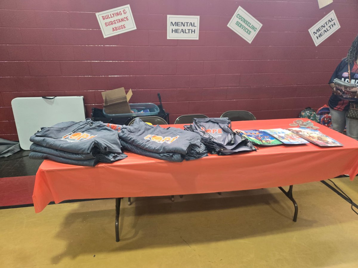 ASAP_PREVENTION's tweet photo. ASAP was honored to be a part of the Snow Creek District’s citywide giveaway! It was an amazing day of supporting local families and helping students prepare for the new school year.
#TeamASAP #PreventionWorks #BacktoSchool https://t.co/RFyX3c7mpq