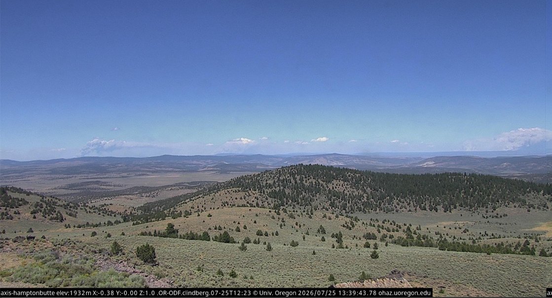 KernFiregraph's tweet photo. Current view of the #BrewerFire (left), #CrosswhiteFire (middle), #ShingleFire (right).
The #ShingleFire was mapped at 11,140 acres. https://t.co/6dthL9xpHP