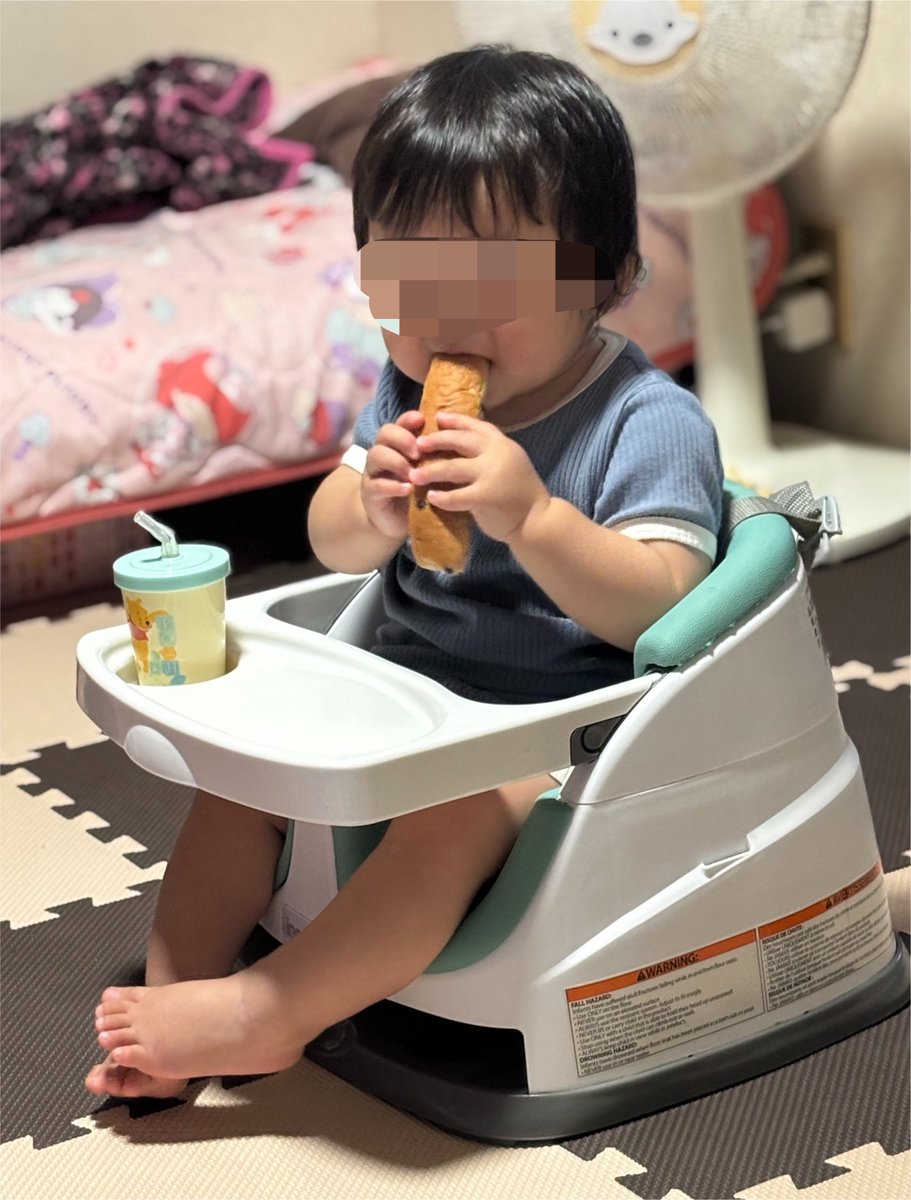 07xl_'s tweet photo. こんな時間から「ﾏﾝﾏ､ﾏﾝﾏﾏﾝﾏ」言って自分で椅子に座る息子😌お腹すいたの伝えれるようになったのえらいね😌でもまだ5時半です眠いです😌 https://t.co/yezA3LaVK1