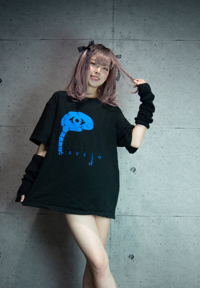 deariveth's tweet photo. [PSYCHO DOPE T-Shirt]

🔗https://t.co/H0XZg9Mv64

脳・眼球・脊椎で形成された「P」から始まる「PSYCHO」という文字列。
そして形を維持できていない「H」の文字。
狂気を孕んだ青色が、貴方の精神を蝕みます。 https://t.co/yBKnUIF0W1
