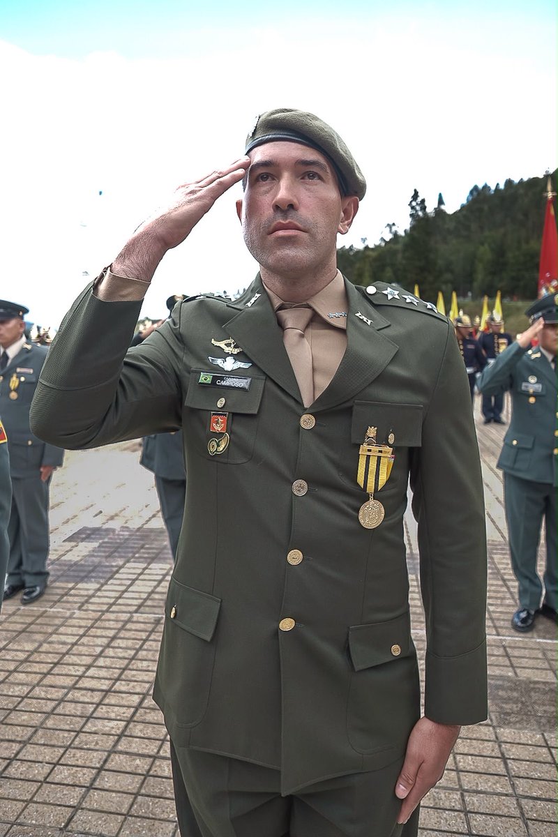 FuerzasMilCol's tweet photo. Hoy honramos 207 años de historia, valor y tradición del Arma de Caballería, heredera del espíritu indomable de aquellos lanceros que en el Pantano de Vargas cabalgaron hacia la gloria y ayudaron a cambiar el destino de nuestra Nación.

!Salve usted la patria! https://t.co/yhFPvHFwL6