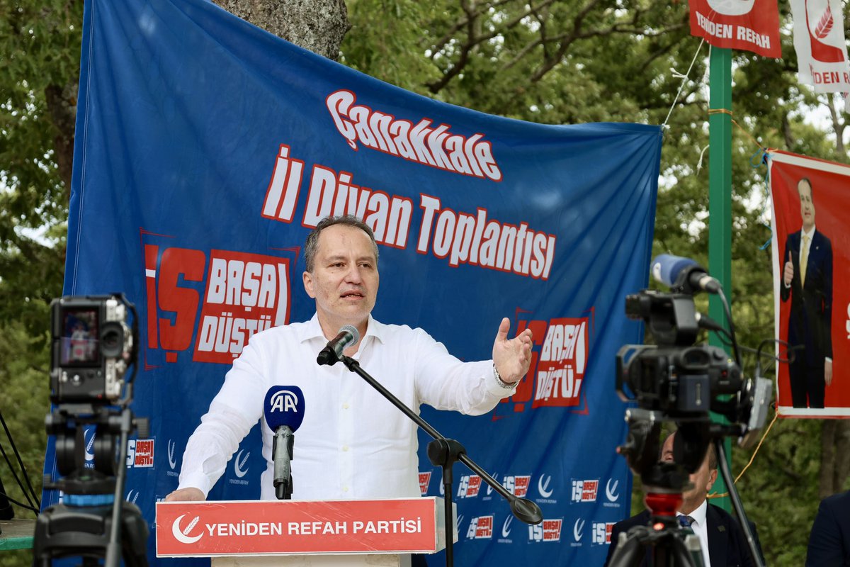 erbakanfatih's tweet photo. Çanakkale ilimizde açık havada düzenlenen Temmuz ayı il divan toplantımıza katıldık. Şehitler diyarı Çanakkalemiz'de çok verimli bir program gerçekleştirdik. https://t.co/WUrMPHllzz