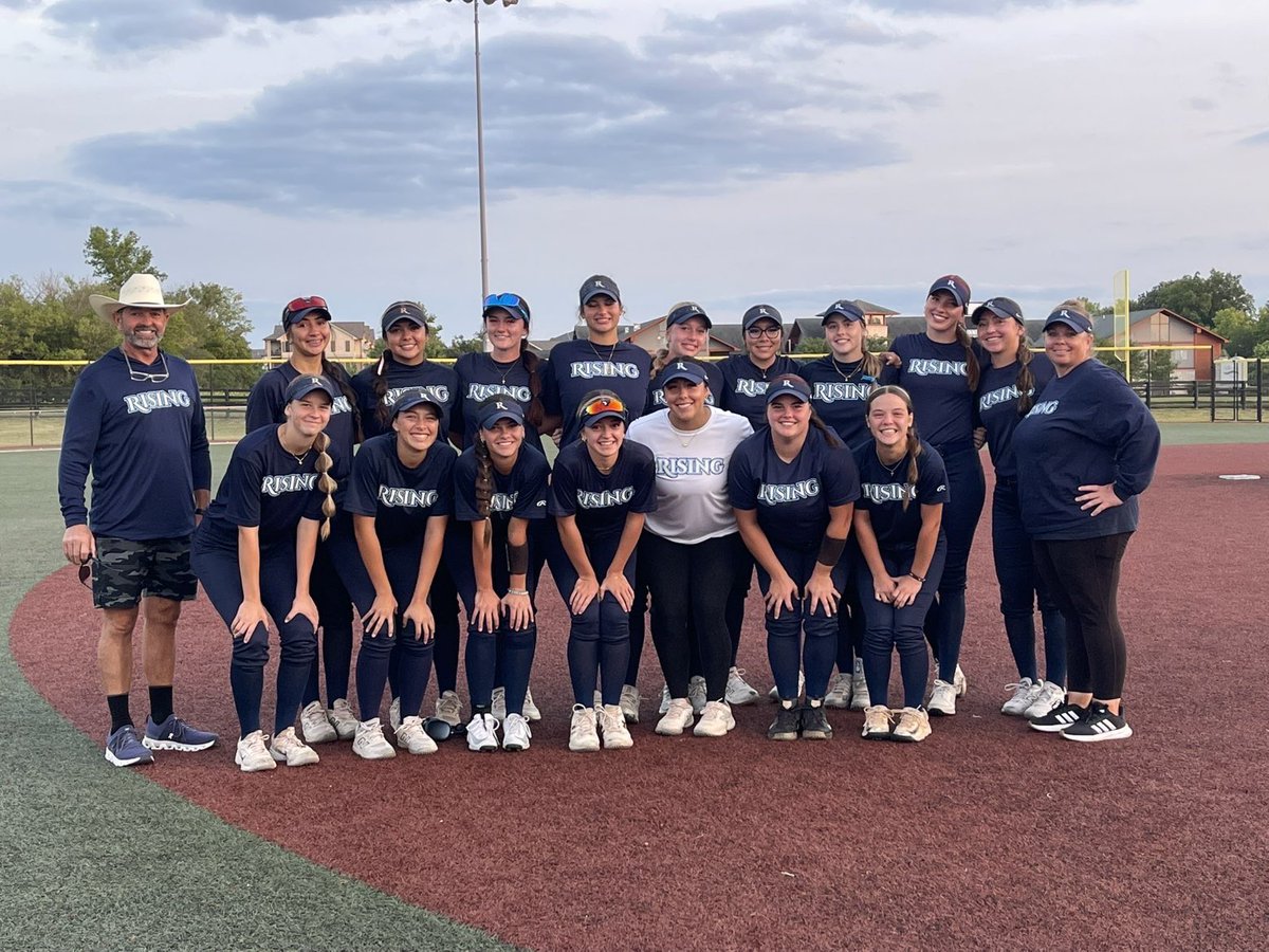 jdramirez_93's tweet photo. That is a wrap on summer ball. Indiana was a BLAST. We played against great teams and competed well. So grateful that I have a team who has my back. Thank you @RisingGarcia for the amazing season. Wouldn’t trade it for the world.🫶🏼💪🏼
@brentrincon62 @hunter_hays27 https://t.co/8uMFTT7Orj