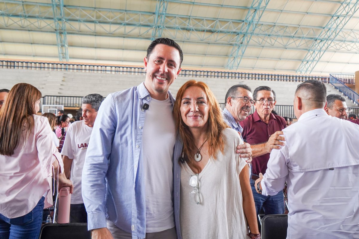 FernandoRVM's tweet photo. Las cosas que realmente valen la pena no se construyen de un día para otro.

Hoy estuve en la Asamblea en Defensa de la Transformación y la Soberanía Nacional, un espacio para recordar el camino que ha recorrido nuestro movimiento.

Un proyecto que inició con el presidente @lopezobrador_, que hoy encabeza la presidenta @Claudiashein y que en Sonora se fortalece con el liderazgo del gobernador @AlfonsoDurazo.

Porque cuando tenemos claro de dónde venimos, también sabemos hacia dónde queremos seguir avanzando.
