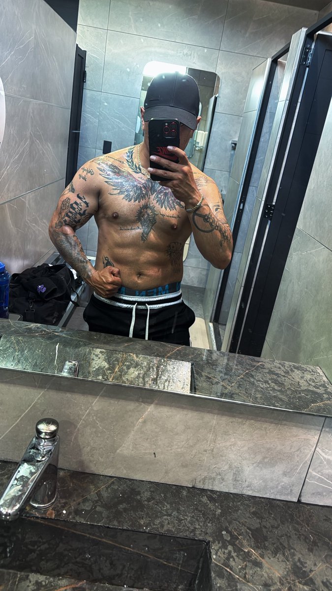 G0Li@T 🥵🔥 tweet media
