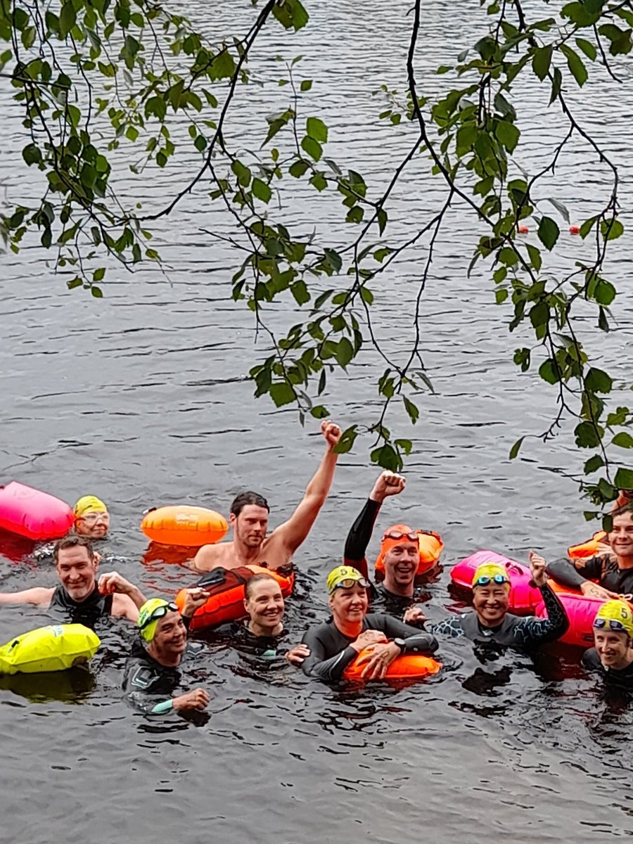 GranAnnika's tweet photo. #riverfest ! BRAVO ni som simmade 5 kilometer i Umeälven!
#Umeå #Bölesholmarna https://t.co/gQeuffi27M