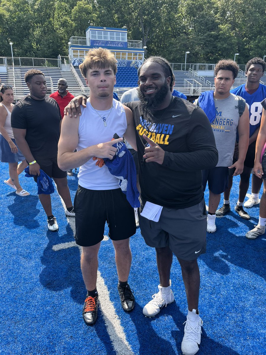 Connor21Orange's tweet photo. Had a great day at @UNewHavenFB camp today! Preciate @Mazon_walker99 for the invite out and @CoachScerb for the specific postion work with me. @Coach_Pow https://t.co/F3ktTXF67A