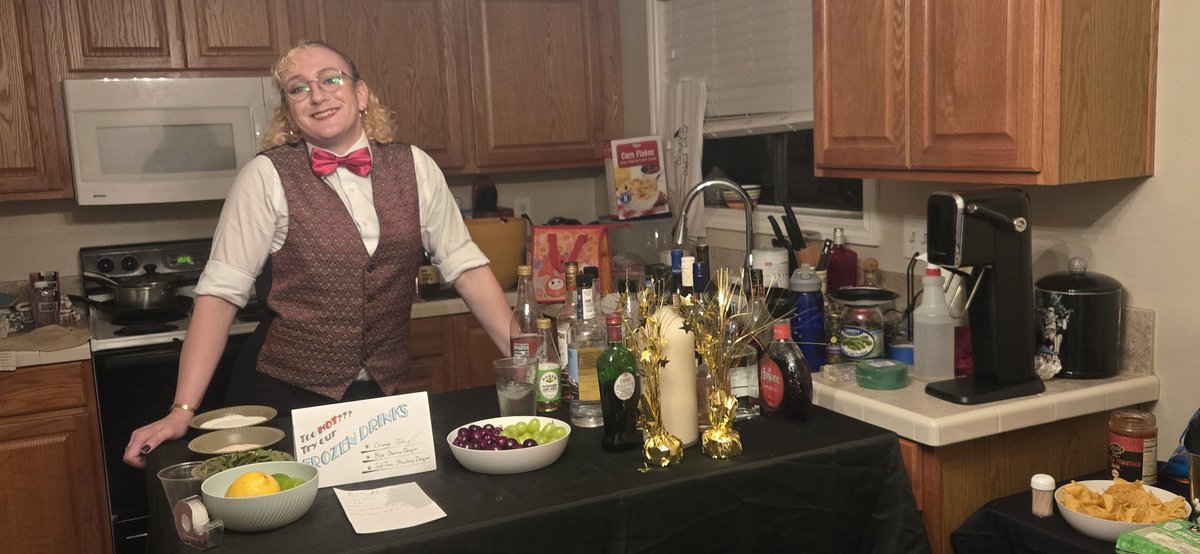 flytrapfields's tweet photo. Had a speakeasy-themed birthday party where I played bartender for all of my friends! https://t.co/MGcRwrGOVf