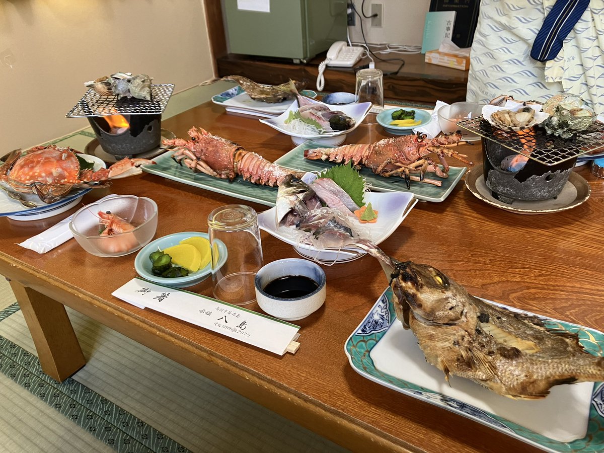 tunnel_yasu's tweet photo. 鳥羽で海鮮攻めに合った https://t.co/cENFjZx4bX