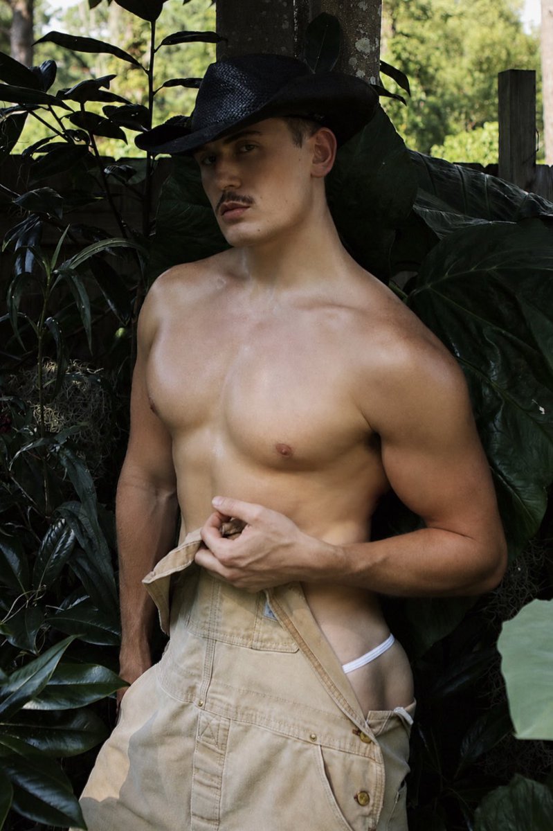 Han_jo17's tweet photo. Because I look better as a cowboy in mid July heat https://t.co/jwHjnXFl4U