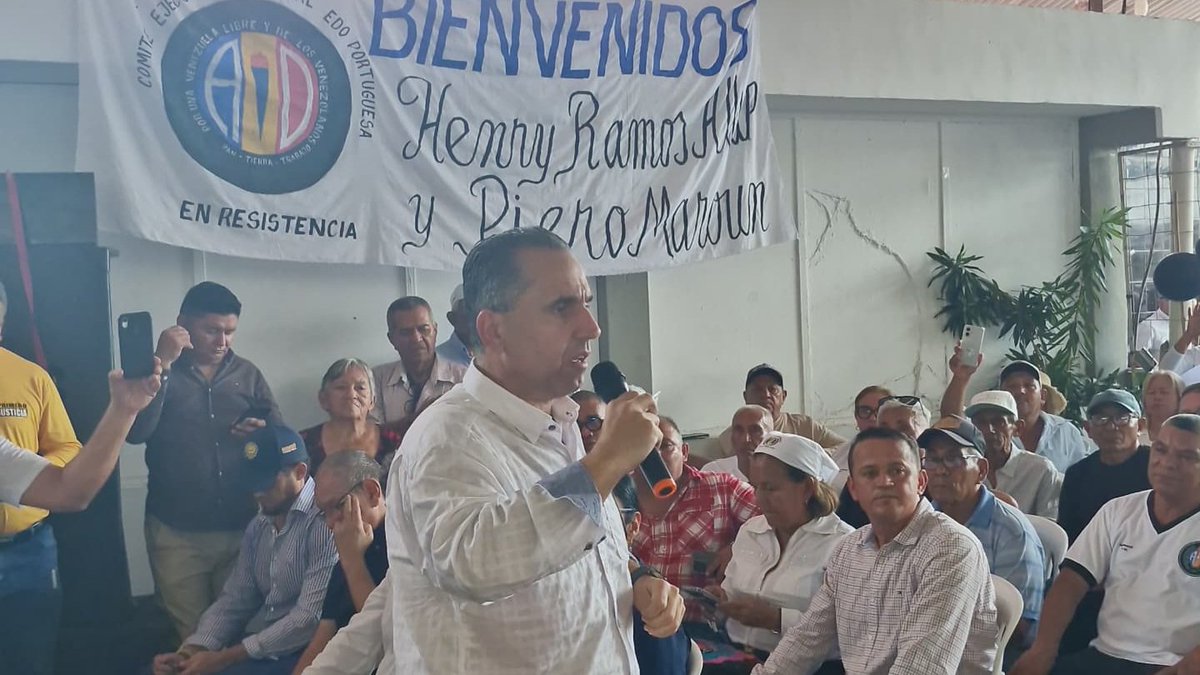 PieroMaroun's tweet photo. Levantarnos como país, como se levantan tantos hermanos de La Guaira a pesar del dolor; levantarnos para reconstruir, para recuperarnos de tantas dificultades.

Hemos reiniciado el trabajo de organización y recorrido por Venezuela, hoy desde Acarigua junto a nuestras estructuras municipales de Portuguesa.

Desde aquí oramos por los afectados, y seguimos trabajando con mayor motivación por recuperar la democracia, valor indispensable para reconstruir el país.