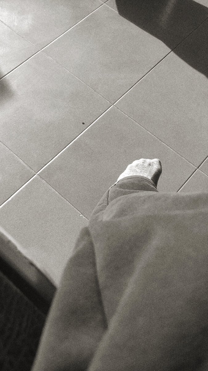 deminbei's tweet photo. B/W https://t.co/NgVM246kYd