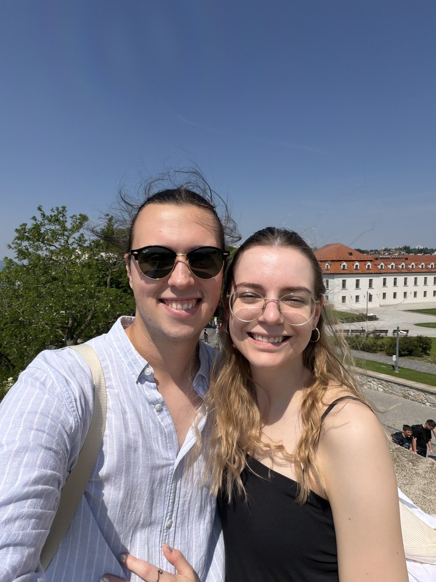 xmondmaedchen's tweet photo. Omg einfach Jahrestag nie gepostet 🥲
Throwback 8 Jahre hihi https://t.co/iuOblItPM7