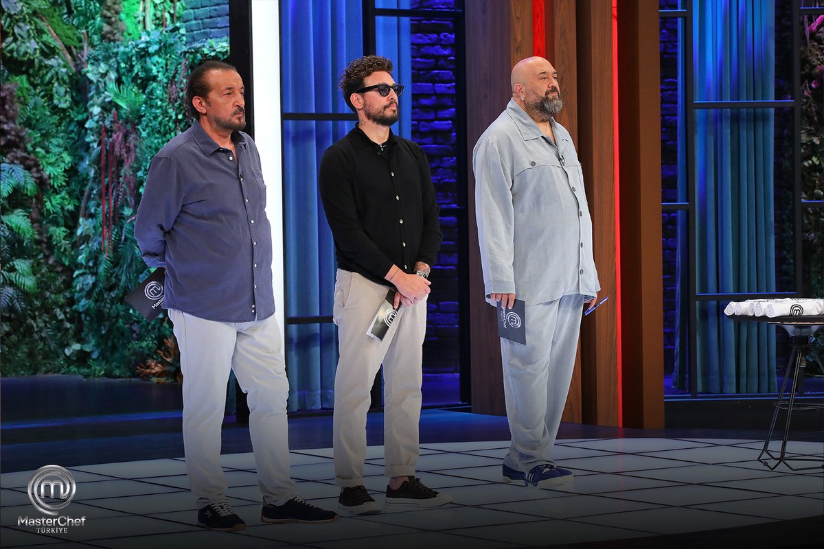 tv8's tweet photo. Ana kadroya seçilmek isteyen yarışmacılardan hangisi hayaline kavuşacak? #MasterChefTürkiye yeni bölümüyle TV8’de devam ediyor. #MasterChefTürkiye #MasterChef https://t.co/CUc4QiDKOY https://t.co/T8QaDYscw5