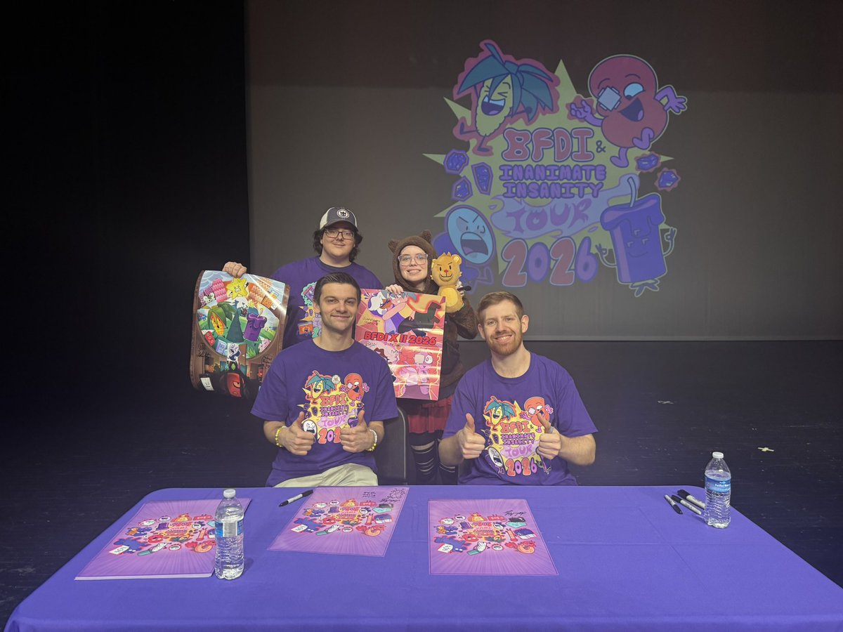 chloefandomarts's tweet photo. Man today was spectacular 💙💜
It was so fun getting to meet all of you!!!
Hope to do this again next year!!
[#bfdi #inanimateinsanity #ii #battlefordreamisland] https://t.co/ONzwaX9ZA6