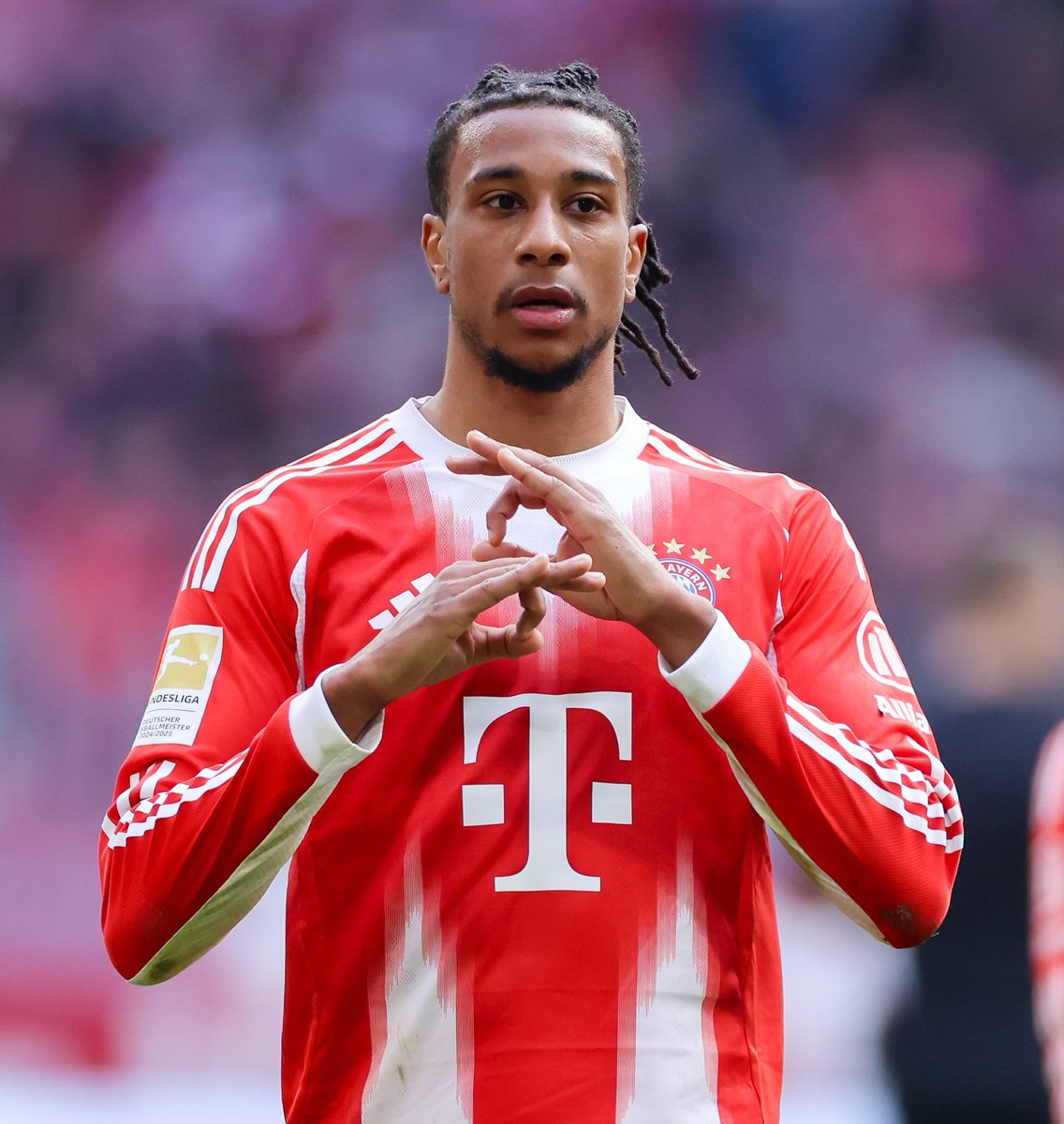 ActuFoot_'s tweet photo. 🚨🚨 MICHAEL OLISE 🇫🇷 RESTE AU BAYERN MUNICH !!! ❤️🤍

Pas d’offre. Pas de négociations. RIEN avec le Real Madrid qui est désormais pleinement concentré sur la piste Yan Diomandé 🇨🇮.

🗞️ @Plettigoal https://t.co/gsJrVZasuP