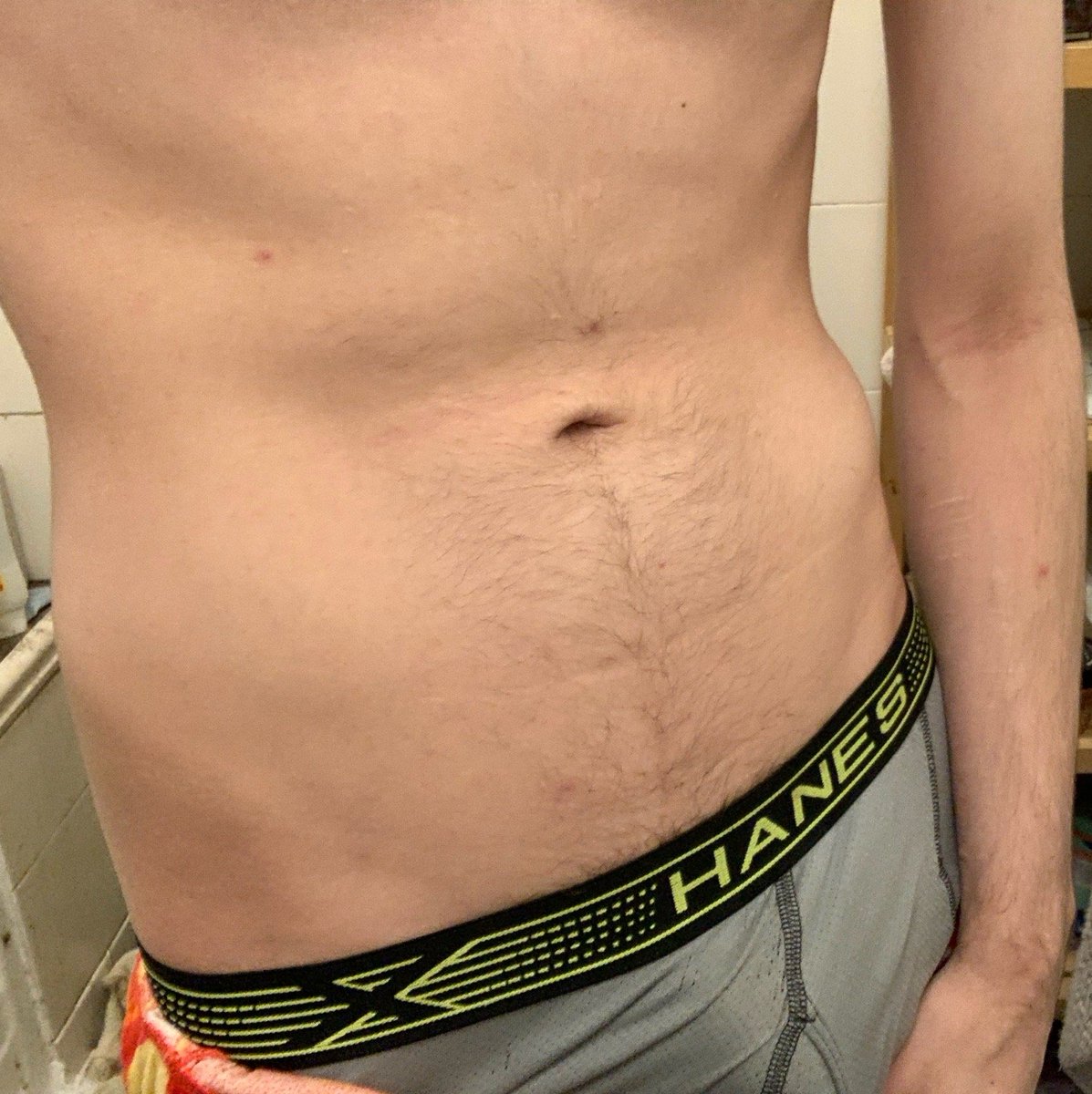 MisusedHardware's tweet photo. im a mess right now but fuck that v line is tight #nsfw #nsfwtwtًً  #twink #bi #horny #publicporn #nsfwtwt https://t.co/tjdyzLn871