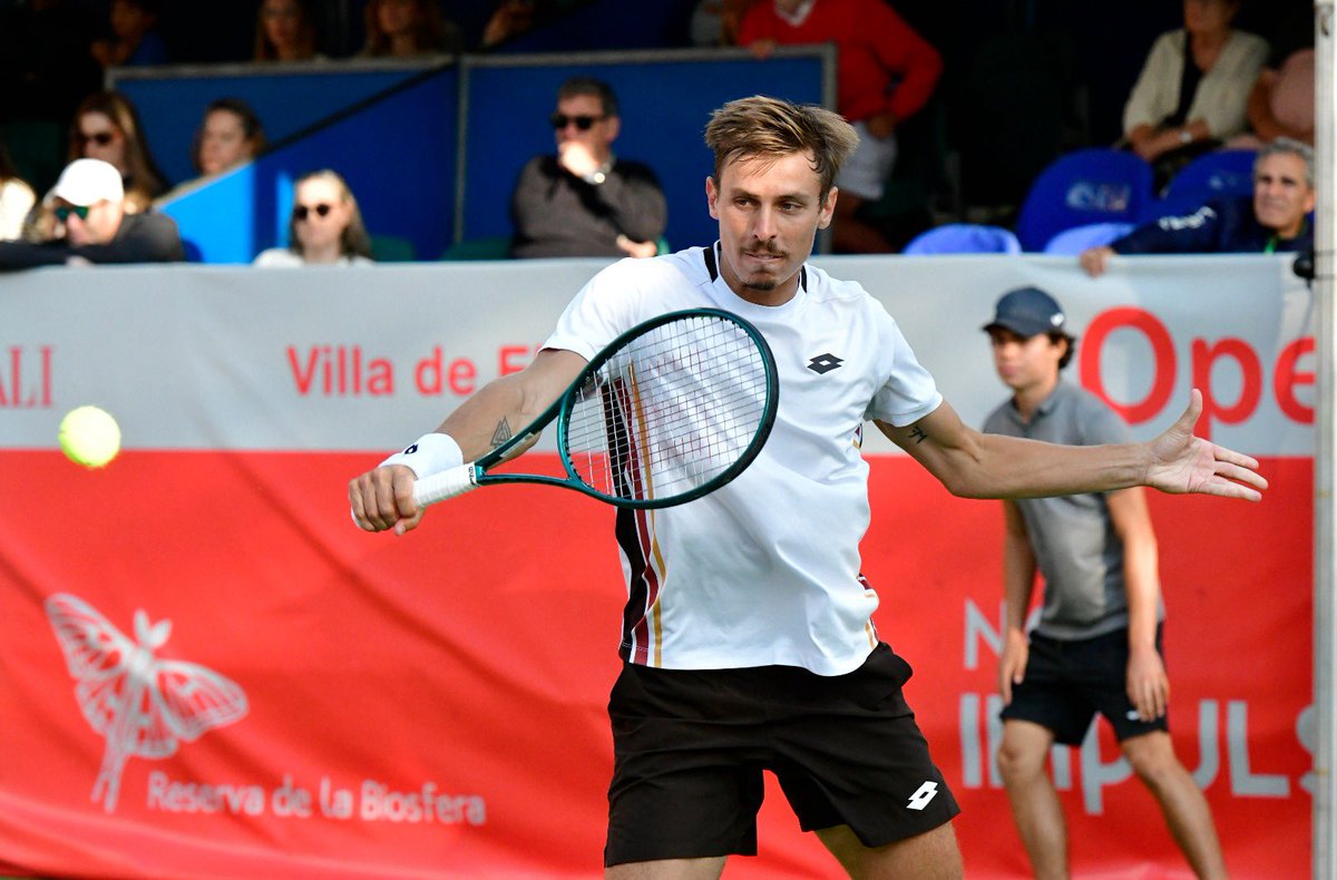 Tenis_Espinar's tweet photo. Tenemos segundo finalista.
Matteo Martineau ¡Enhorabuena! 👏

Matteo Martineau vs Oliver Crawford (6-3 5-7 7-6) https://t.co/9VUbAgWc8T