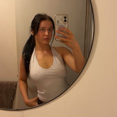 jessicaleah134x's tweet photo. #NewProfilePic https://t.co/6qBDL6glzW
