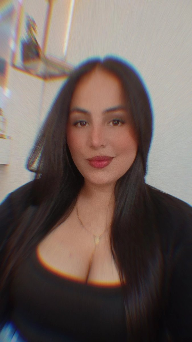 Solangelam09's tweet photo. 👸🏻❤️‍🩹✨ https://t.co/KfQofFNsIR