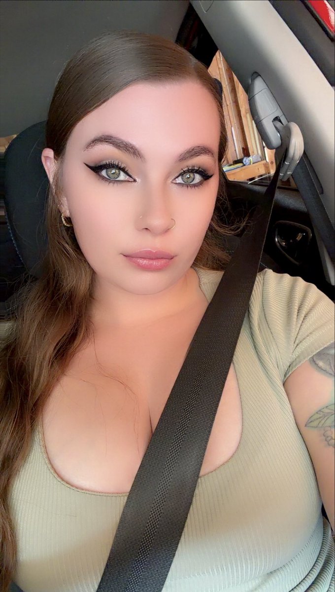 inkedprettytoes's tweet photo. @buffys 💚 https://t.co/bK8lbhonxI