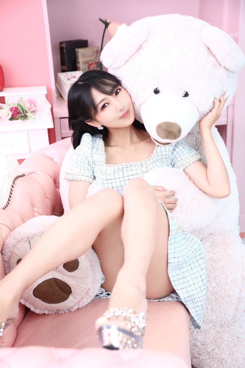 Maria2ndnb's tweet photo. おはようございます♡
昨日も皆さまありがとうございました🥰

昨日タイミングが被ってお会いできなかった方、いつかお会いできる時を心よりお待ちしています🌸

昨日会いに来てくださいました方、そしてご協力くださいました皆さま方、おかげさまで🈵️、本当にありがとうございました🩷 https://t.co/pTPhBpvvnR