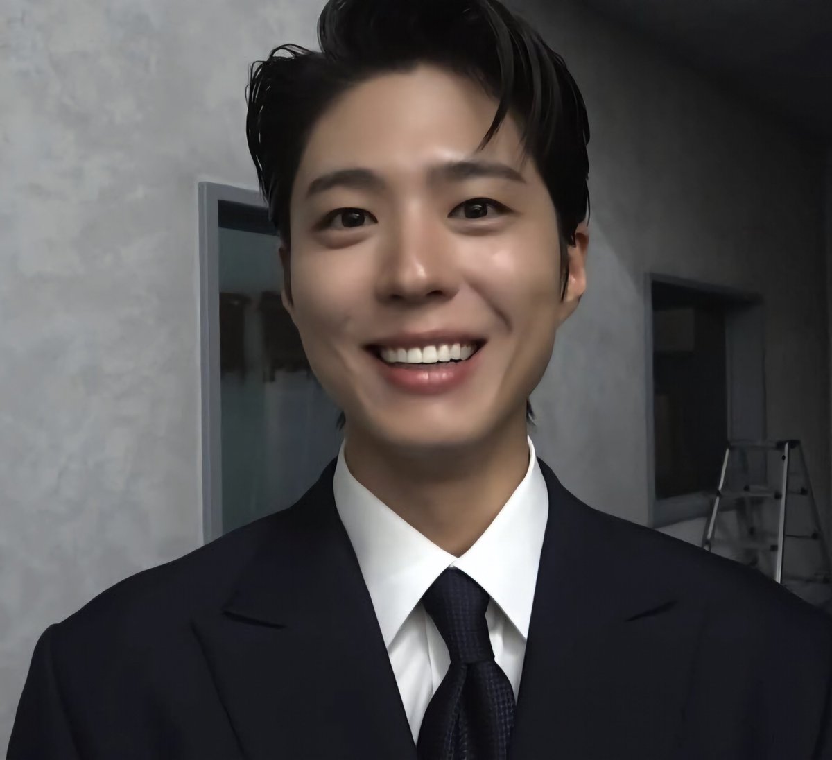 jinmi_616's tweet photo. .....🩵💕*
보검시 ⏰️

 ⋆˚✿˖°
I wish you all happiness  ⭐️•*

#박보검 #PARKBOGUM 
#무조건행복하기♪☘︎ ݁˖

마음도  부자,
사랑도  부자,
축복도  부자,
행복도  부자인
@BOGUMMY 매일이
근사하기를 바라요:)🌳🌾* https://t.co/lHpOX2Yu30