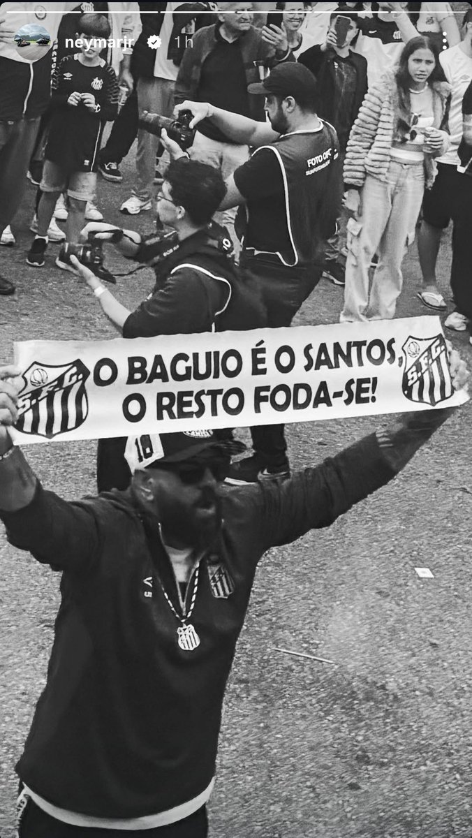 defaultkkj's tweet photo. Hoje tem Neymar Junior em campo.

"o bagulho é o Santos, o resto foda-se!" 🏳️🏴🇧🇷👑 Nosso manto sagrado https://t.co/UJ6m0FB5dJ