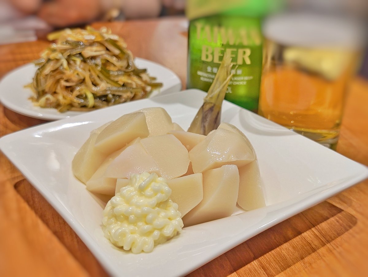 waka_'s tweet photo. 台湾 台北
📍鼎泰豐
一年ぶりのタケノコ冷菜！
初夏にだけ味わえる季節メニュー
トウモロコシのような優しい甘味にサクサクの食感、去年から何度夢見ただろう
また食べられて嬉しい！！！！

来年の夏は色々リサーチして他の料理店のタケノコを攻めたいなぁ https://t.co/Vx5f4QUbKc