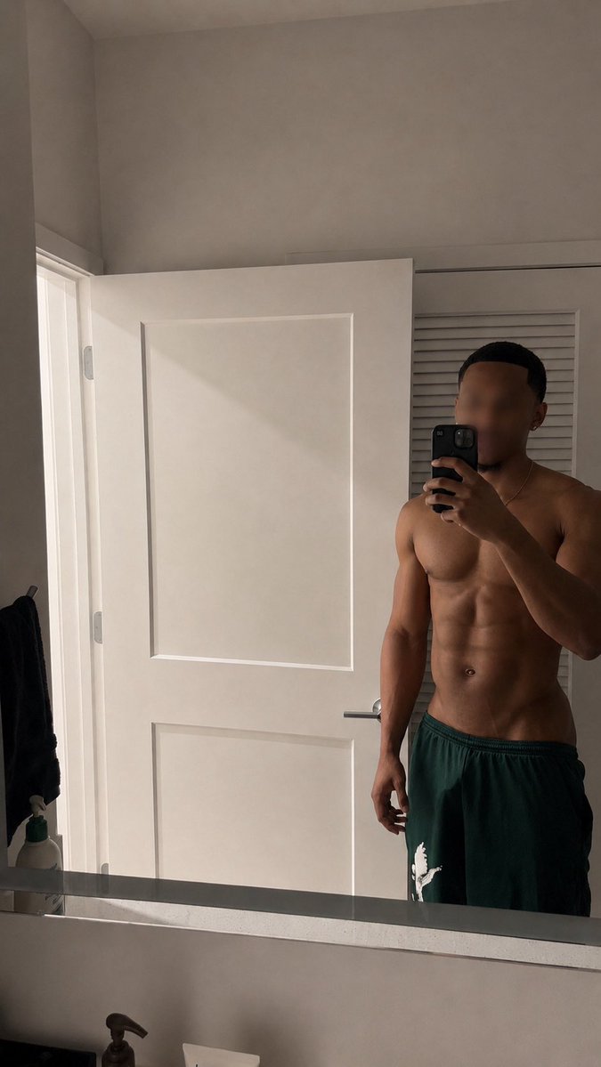 LilMuscleCheeks tweet picture