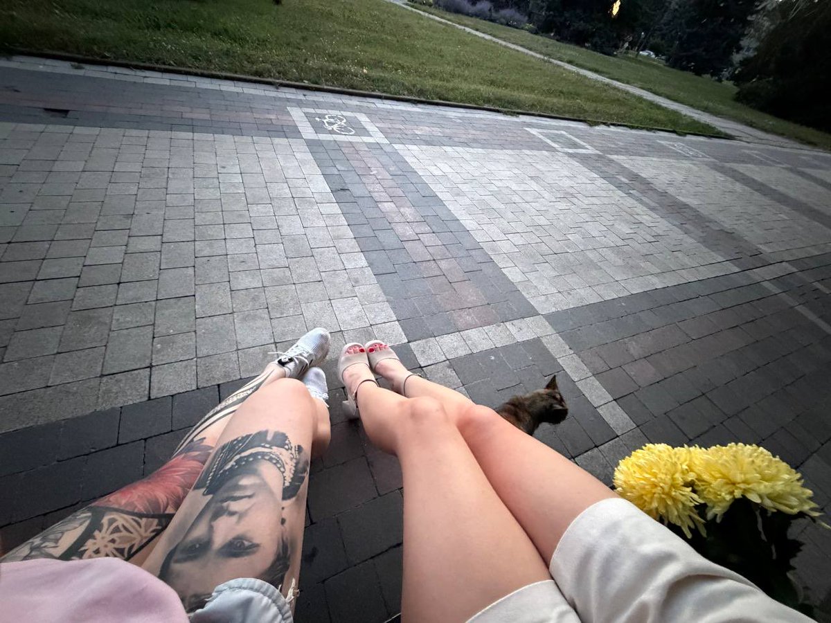 kitykus's tweet photo. Ай лав хєр
(Знайдіть на фото кітика) https://t.co/XKBTXET86A