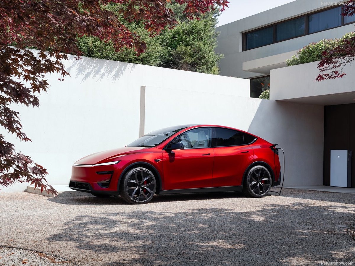 M0seMj's tweet photo. The Tesla Model Y 2026
Its performance features a dual-motor AWD system, making it achieve 0-100 km/h in 3.5 seconds and a top speed of 250 km/h. It provides range of up to 580 km. Its close rivals in the US include the Hyundai Ioniq5,  Lucid Cosmos,Rivian R2-schenduled to be launched this year, the Volvo EX4O, EX30 and the upcoming EX60
Which on do you think outperforms the Tesla Model Y abd why? Lets hear you down on the comment section