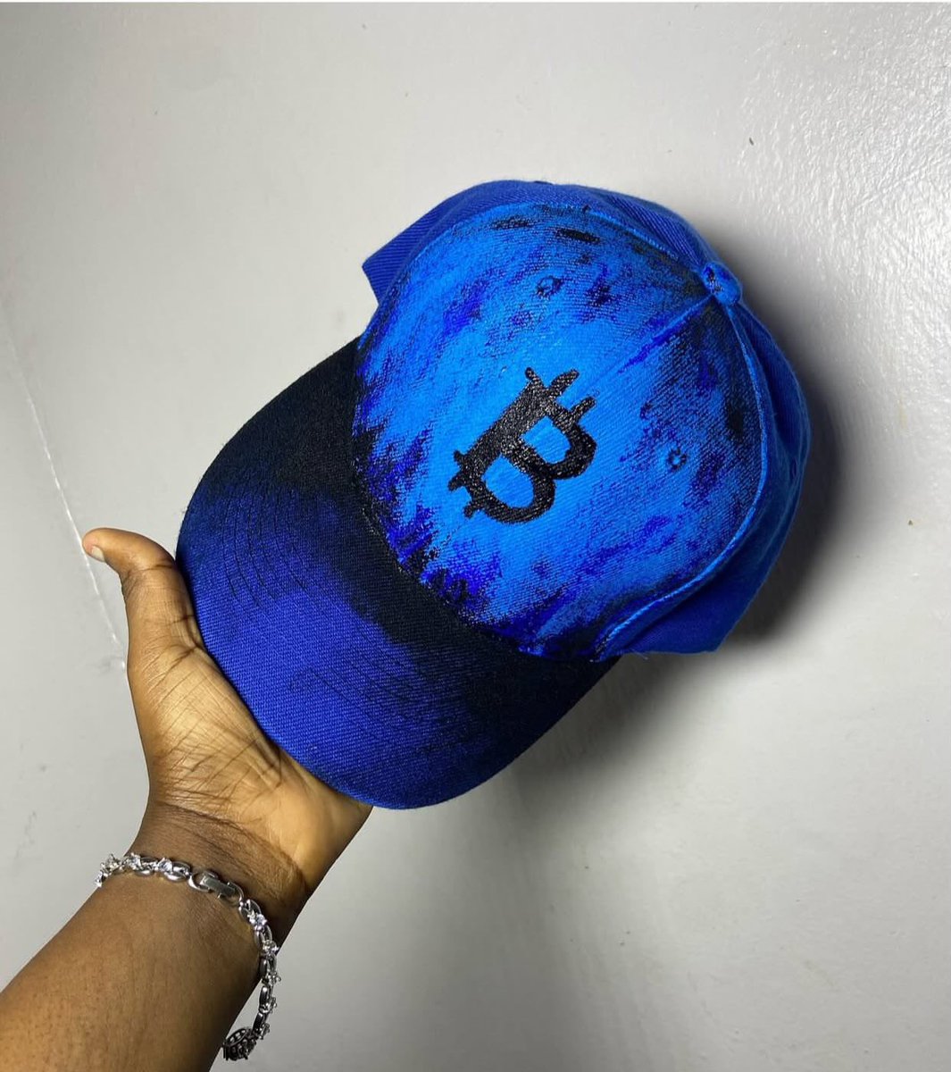 Lammie_Art01's tweet photo. Not to brag but I made these caps too https://t.co/oReov8pWud
