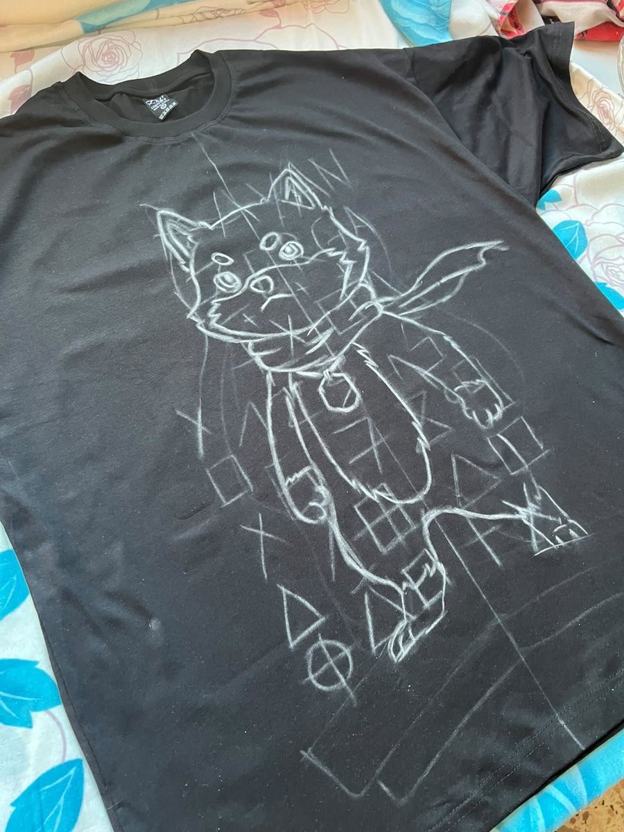 MohamadManso7's tweet photo. Inspired by @MameBNB on @BNBCHAIN, I recreated MAME using I drew on a t-shirt

Not digital.
Not AI.
Just patience, creativity, and a love for meme culture.

Every single line was hand-drawn, transforming a simple t-shirt into a tribute to the community that keeps MAME alive. 🖤

@dr0chart @Daliousss lets join the challenge with me. 👀

#MAMECreativeChallenge #SaveMemeCulture