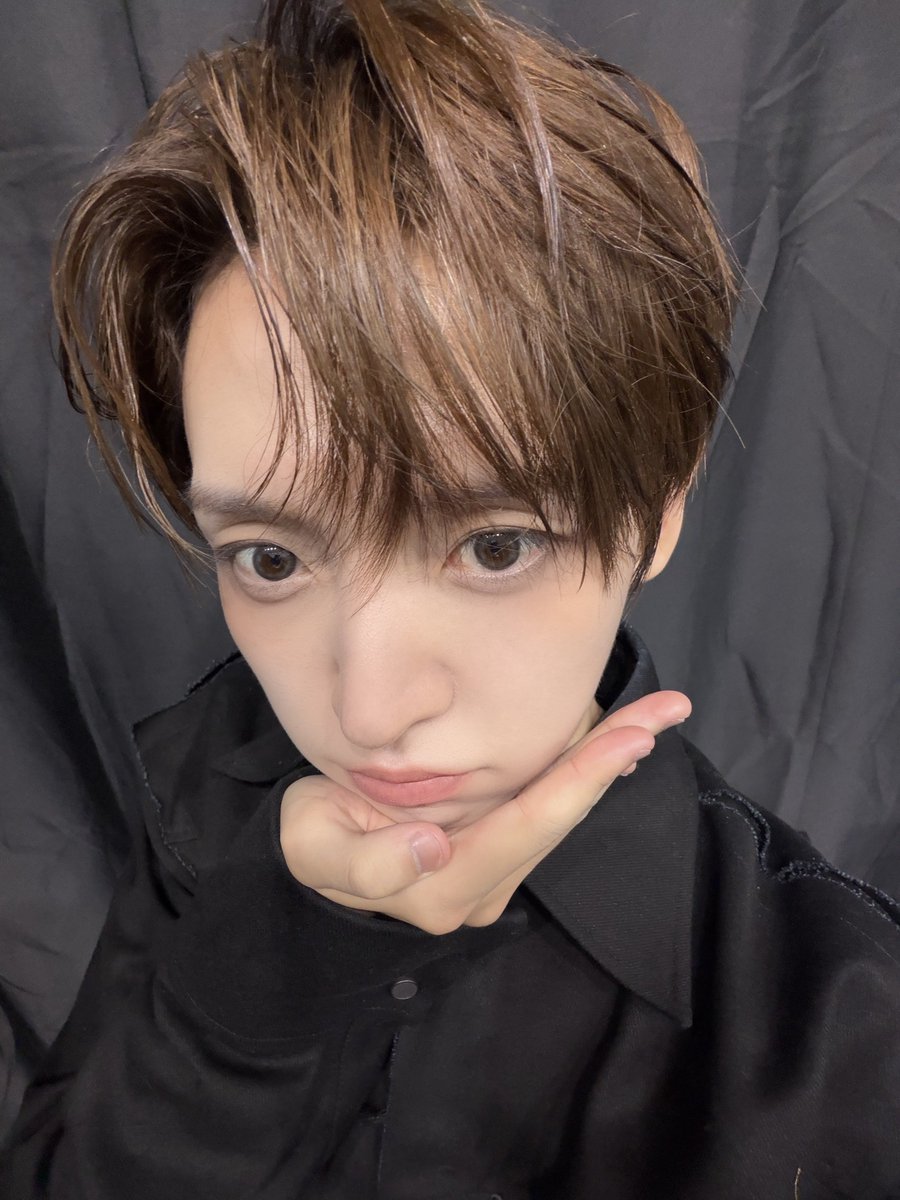 kickflip_ot7bbl's tweet photo. [🐰] 📸 • 260726 (thread) https://t.co/j2dJ8BkZy7