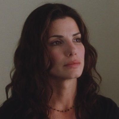 TheCinesthetic's tweet photo. Happy 62nd birthday to Sandra Bullock! https://t.co/ljsLEEaZJf