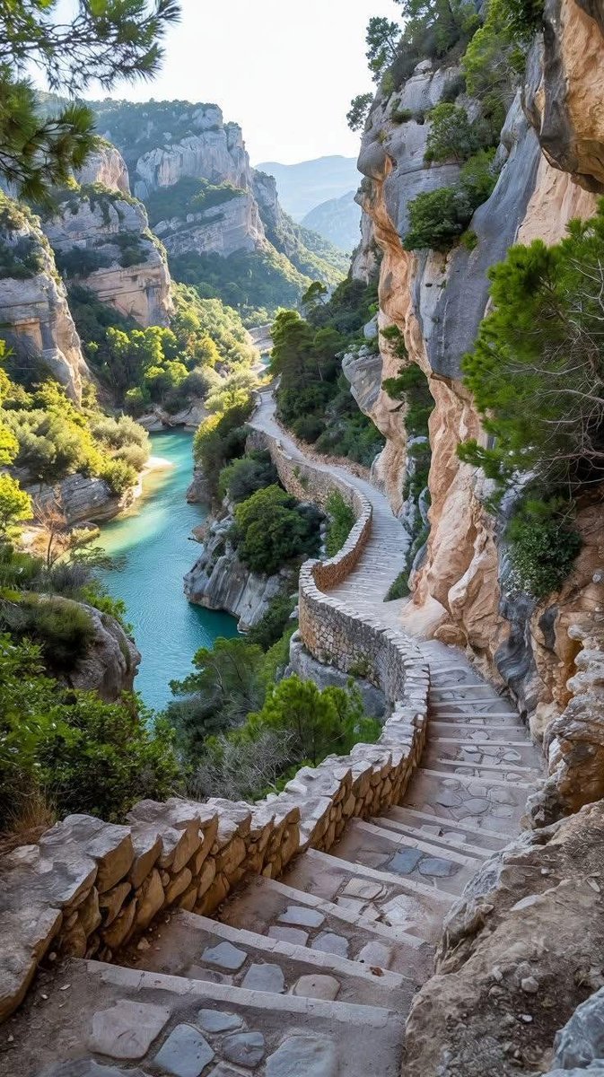 NaturalEye78321's tweet photo. 📍 Congost de Mont-rebei, Spain 🇪🇸 https://t.co/4GzCP5JUdg