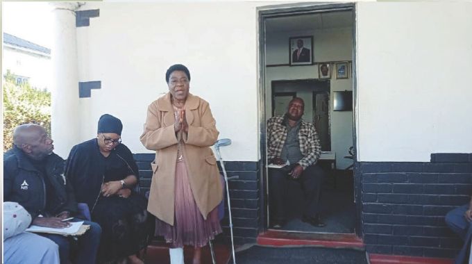 SundayNewsZimba tweet picture